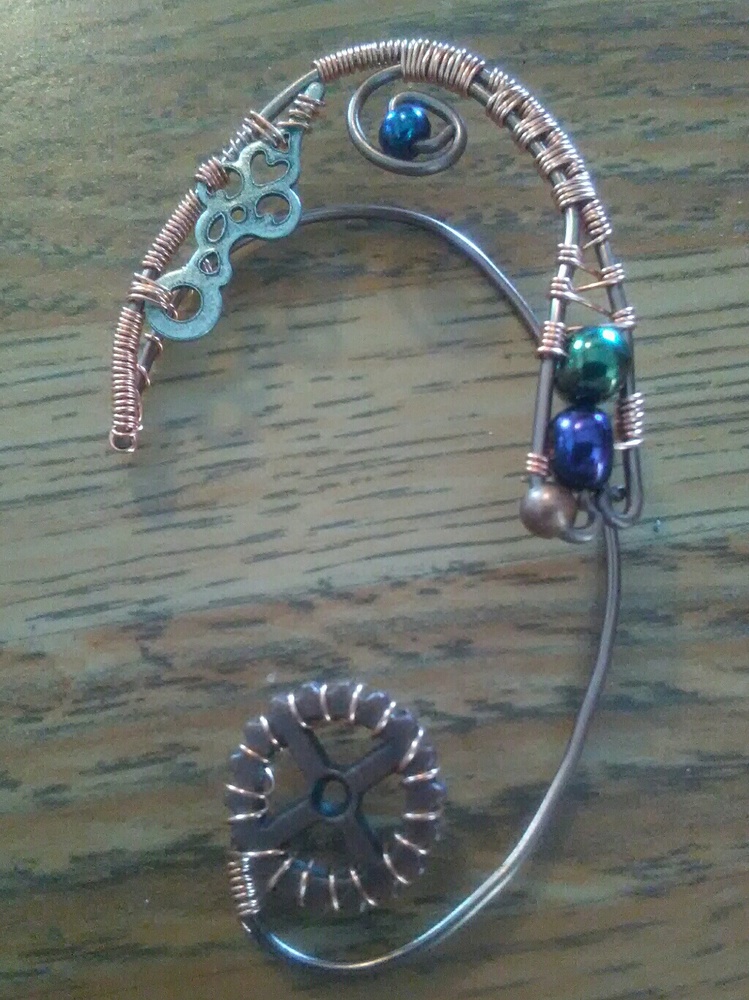 SOLD SOLD SOLD Ear cuff